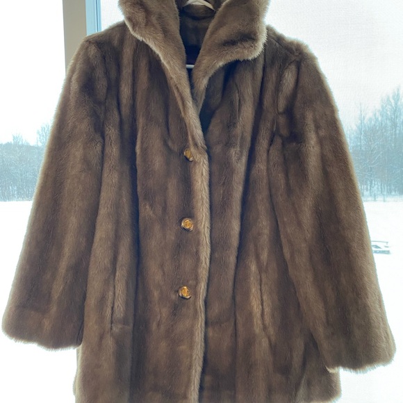 1980’s Brown Faux Fur Jacket. Great condition. - Picture 2 of 7